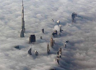 Το Ντουμπάϊ πάνω από τα σύννεφα δια χειρός Θεσσαλού