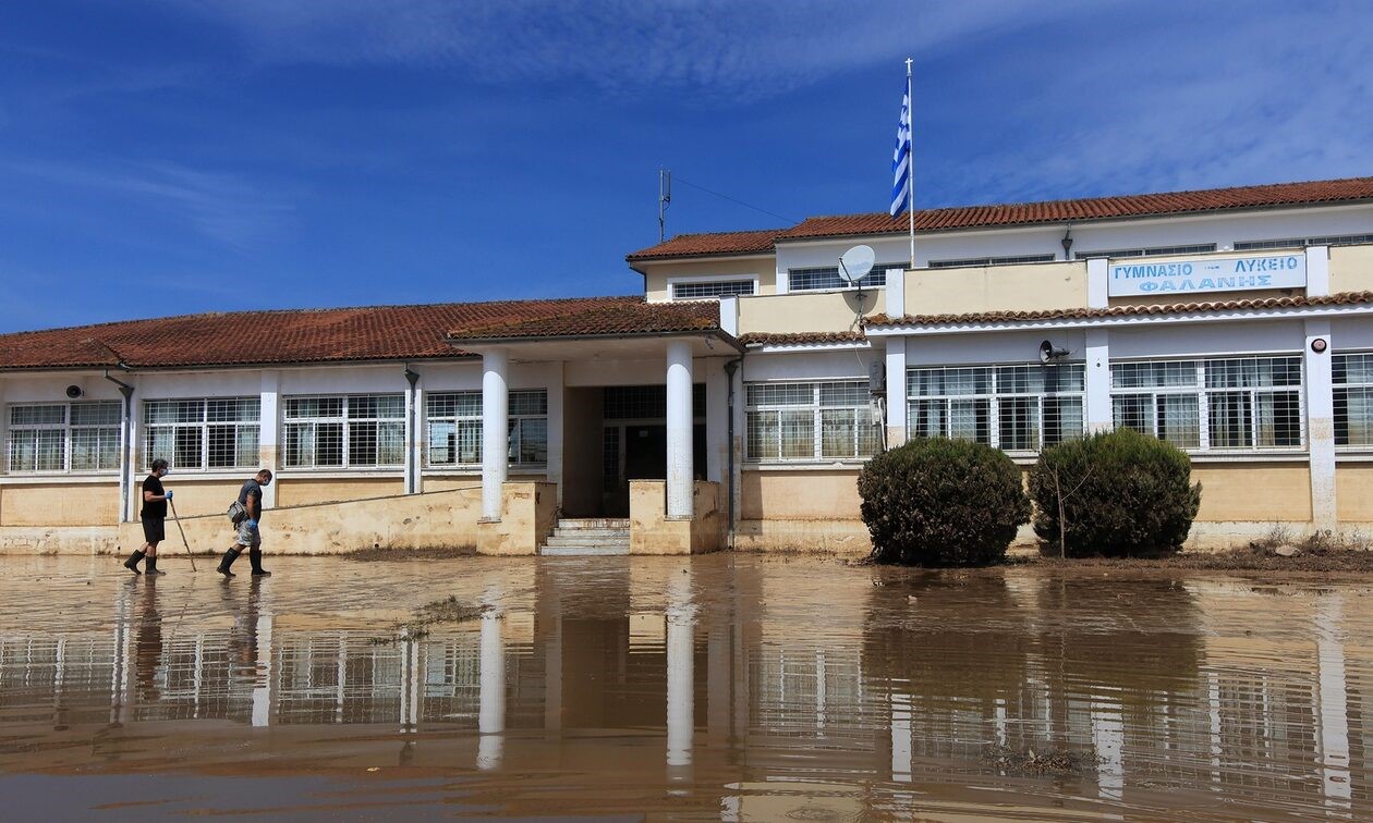 Ο ΣΕΒ θα αποκαταστήσει 27 σχολεία στη Θεσσαλία